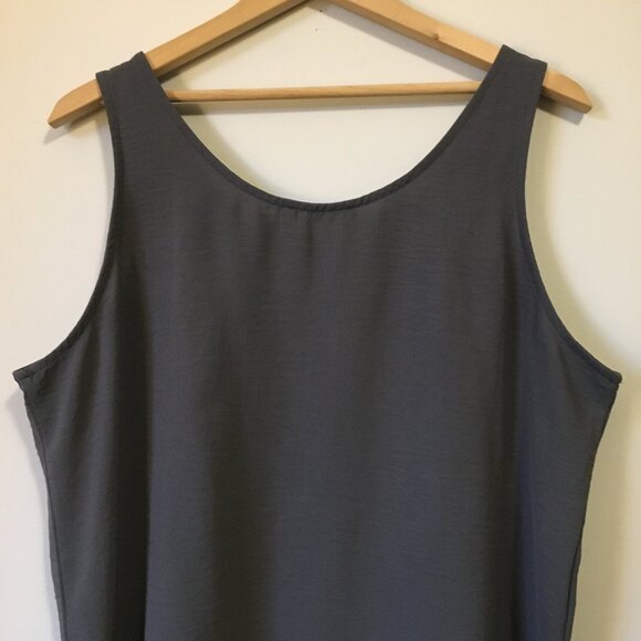 Diosun Dusky Grey Wooden Button Down Tank Top - Picture 5 of 11